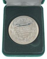 2001. "LOUIS KOSSUTH / EX GOVERNOR OF HUNGARIA SET AT LIBERTY BY THE PEOPLE OF THE UNITED STATE...