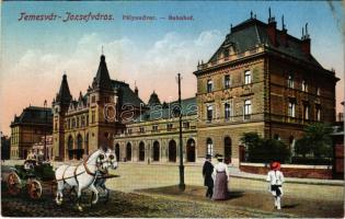 1916 Temesvár, Timisoara; Józsefvárosi pályaudvar, vasútállomás. Montázs lovas hintóval / railway station, montage with horse chariot (EK)