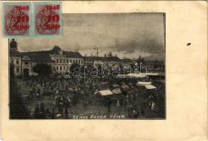 1940 Szászrégen, Reghin; Fő tér, piac / Hauptplatz / main square, market + &quot;1940 Csíkszereda visszatért&quot; So. Stpl (EK)