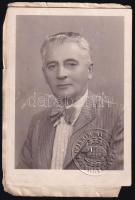 1938 Dr. Sellő Vilmos István, a Gazdasági Hírlap munkatársának fényképes MÁV igazolványa, saját kezű aláírásával