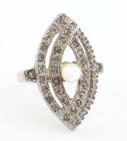 Ezüst(Ag) köves, gyöngyös gyűrű, jelzett, méret: 51, bruttó: 5,4 g