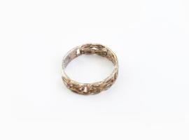 Ezüst(Ag) gyűrű, jelzett, méret: 54, nettó: 2,3 g