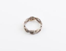 Ezüst(Ag) gyűrű, jelzett, méret: 58, nettó: 4,3 g