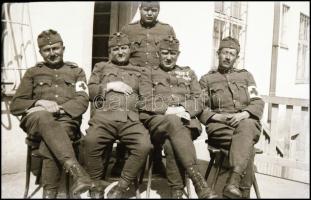 II. világháborús katonai fotónegatívok, 11 db, 8×5 cm