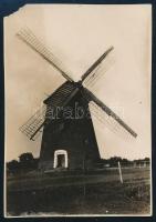 cca 1930 Tés, szélmalom, fotó, sarokhiánnyal, 9×6 cm / windmill, with fault