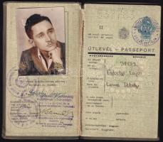 1947 Bp., Magyar Köztársaság által kiállított fényképes útlevél, kitörölve belőle a Magyar Királyság megnevezés