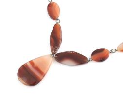 Karneol nyaklánc, h: 69,5 cm