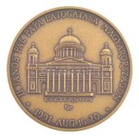 Kiss György (1943-) 1991. "II. János Pál pápa látogatása hazánkban" bronz kétoldalas emlék...