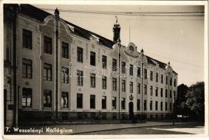 Zilah, Zalau; Wesselényi kollégium magyar címerrel / boarding school with Hungarian coat of arms (EK)