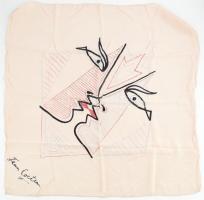 Jean Cocteau halvány rózsaszín alapon rajzos kendő, kézzel szegett, 82,5x85,5 cm