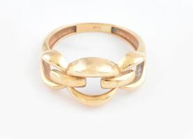 Arany (Au) 14K fonott mintás gyűrű, jelzett, méret: 54, nettó: 2,5 g