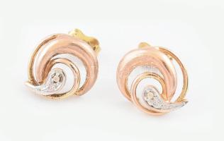 Arany (Au) 14K köves briós fülbevalópár, jelzett, d: 1,1 cm, bruttó: 2,3 g