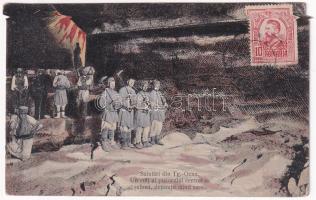 1910 Targu Ocna, Aknavásár; Un colt al piciorului central al salinei, detinutii taind sare / salt mine interior with miners, prisoners cutting the salt (small tear)