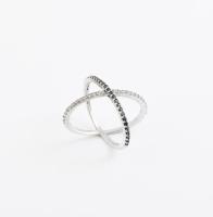 Ezüst(Ag) "X" gyűrű, jelzett, méret: 53, bruttó: 2,7 g