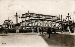 1940 Nagyvárad, Oradea; Körös folyópart, híd, Központi áruház, Blum Vili üzlete / Podul peste Cris / riverside, bridge, shops + 1940 Nagyvárad visszatért So. Stpl