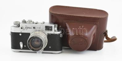 Zorki-4 szovjet fényképezőgép, Jupiter-8 f 1:2 50 mm objektívvel, eredeti, bőr tokjában / Vintage Russian rangefinder camera, in original leather case