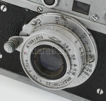 cca 1950 Zorkij-3 szovjet fényképezőgép, Industar-22 1:3,5 f=50 mm objektívvel, eredeti, bőr tokjába...