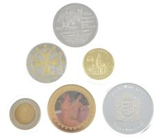 6xklf nagyrészt külföldi aranyozott és ezüstözött fém és Al emlékérem, közte "Káma Szútra"...