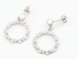 Ezüst(Ag) kerek, szíves fülbevalópár, jelzett, h: 2,5 cm, bruttó: 3,4 g