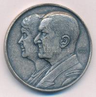 Berán Lajos (1883-1943) 1993. Vitéz Nagybányai Horthy Miklós és felesége / Kenderes 1993. szeptember 4. ezüstpatinázott bronz emlékérem (40mm) T:1-