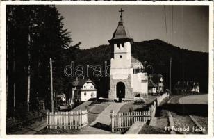 Tusnádfürdő, Baile Tusnad; :1929-ben emelt katolikus templom / Catholic church built in 1929 (ragasztónyom / gluemark)