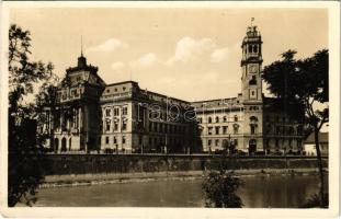 Nagyvárad, Oradea; Városház / town hall, automobiles (EK)
