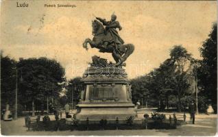 Lviv, Lwów, Lemberg; Pomnik Sobieskiego / statue (EK)