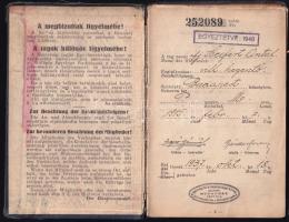 1937-1954 Szakszervezeti tagsági könyv, Magyarországi Vas- és Fémmunkások Központi Bizottsága, számos tagsági bélyeggel, Bárdos Ferenc (1880-1959) szociáldemokrata vezető, a Vas- és Fémmunkások Központi Szövetségének elnöke autográf aláírásával. sérült gerincű vászonkötésben, egyik lap kijár