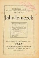 Szakál Géza: A gyakorlati fényképezés. Kézikönyv kezdő és haladottabb amatőröknek. Útmutató a művészi fényképezés elsajátítására. Bp.,1917, Athenaeum, 232 p.+ XVI t. + 1 (kihajtható melléklettel) t. Harmadik, javított és bővített kiadás. Átkötött kopott félvászon-kötés.