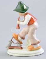 Német porcelán figura, madaraknak trombitáló, fiú, jelzett, kopott, m: 15 cm