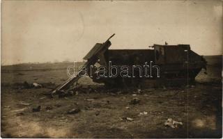 Első világháborús szétlőtt tank / WWI military, destroyed tank. photo (EK)