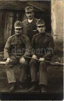 1916 Magyar katona szemsérülés után irodai munkán / WWI K.u.k. Hungarian military, soldier after an eye injury. photo