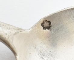 4 db ezüst (Ag) kiskanál. Jelzett össz 93 g