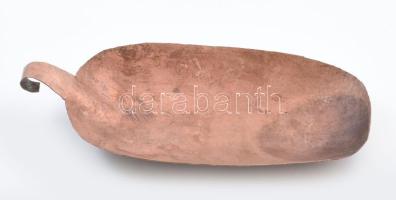 Régi, kézzel készített réz edény, 29x15 cm