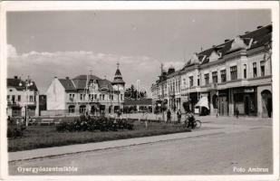 Gyergyószentmiklós, Gheorgheni; Fő tér, Coloman Lázár, Csiky és Bartis Alexandru üzlete, Brosz Alfons gyógyszertára / main square, shops, pharmacy. Foto Ambrus photo