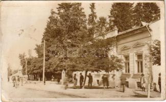 1944 Felsővisó, Viseu de Sus (Máramaros); Községháza / town hall (kopott sarkak / worn corners)