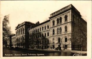 1940 Kolozsvár, Cluj; Ferenc József Tudomány egyetem, autók / university, automobiles