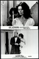 Sophia Loren olasz színésznő két portréja (modern nagyítások) és három filmjelenete (ezek ezüst zselatinos fotópapíron), 5 db fotó, 18x24 cm és 15x10 cm