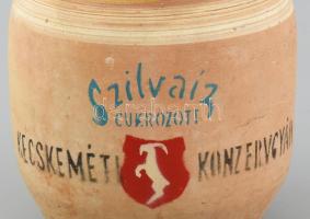 Kecskeméti konzervgyár szilvaízes csupor. Mázas cserép. Feliratozott. M: 13,5 cm, d: 12 cm