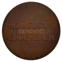 1983. "Honvédelmi Érdemérem - 10 év után" bronz kitüntetés, aranyozás és fül nélkül, díszt...