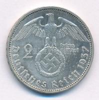 Német Harmadik Birodalom 1937A 2M Ag "Hindenburg" T:XF,VF patina, kis ph
German Third Rei...
