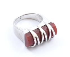 Ezüst(Ag) gyűrű, jelzett, méret: 57, bruttó: 9,37 g