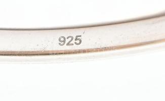 Ezüst(Ag) karperec, szintetikus rubinnal, jelzett, 5,5×6 cm, bruttó: 15,9 g