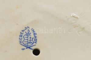 Herendi harmonikás fiú. Kézzel festett, jelzett, hibátlan, m: 20,5 cm