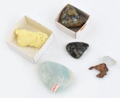 6 db ásvány: Amazonit, galenit-pirit, kén, vulkanit, réz, kvarc(?), 1,5-4 cm