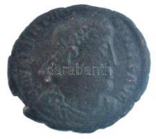 Római Birodalom / Siscia / I. Valentinianus 364-367. AE3 (2,09g) T:VF  Roman Empire / Siscia / Valentinianus I 364-367. AE3 "DN VALENTINI-ANVS PF AVG / SECVRITAS-REIPVBLICAE - ASISC" (2,09g) C:VF