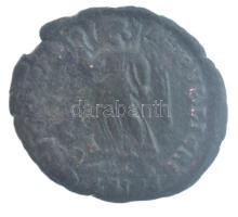 Római Birodalom / Siscia / I. Valentinianus 364-367. AE3 (2,09g) T:VF 
Roman Empire / Siscia / Vale...