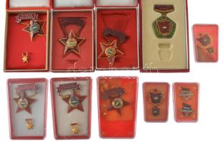 30db-os szocialista kitüntetés-tétel, közte több Kiváló Dolgozó és Szocialista Brigád T:vegyes közte...