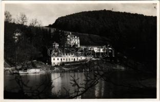 Szováta, Sovata; Vedere din Lacul Ursu / Részlet a Medve-tóról / Teilansicht von Bärenteich / lake, spa. Foto Vilus & Comp