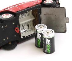 Japán. 1960 körül, Ko / Yoshino Toy co. Volkswagen Bogár. Működik, elemmel, h: 24 cm